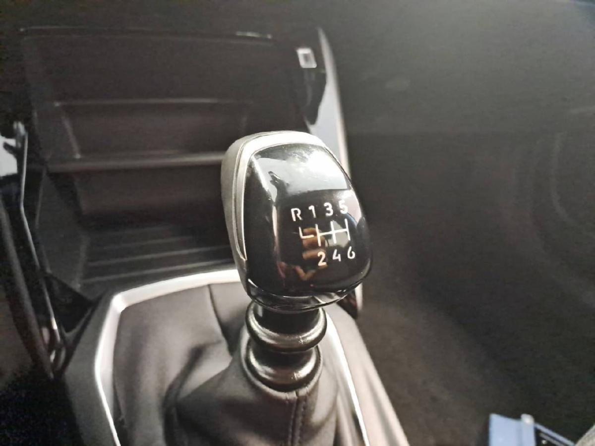 peugeot-2008-2025-gasolina-1199cc