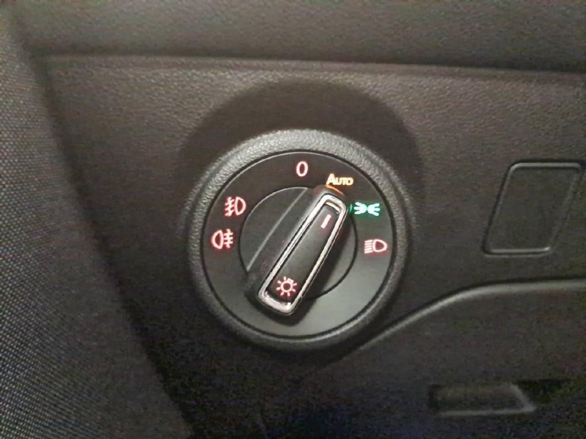 seat-leon-2020-gasolina-999cc