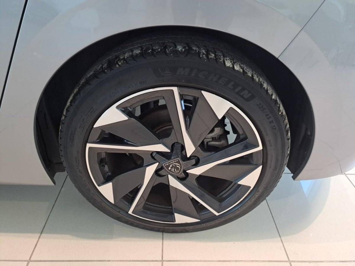 peugeot-308-2022-gasolina-1199cc