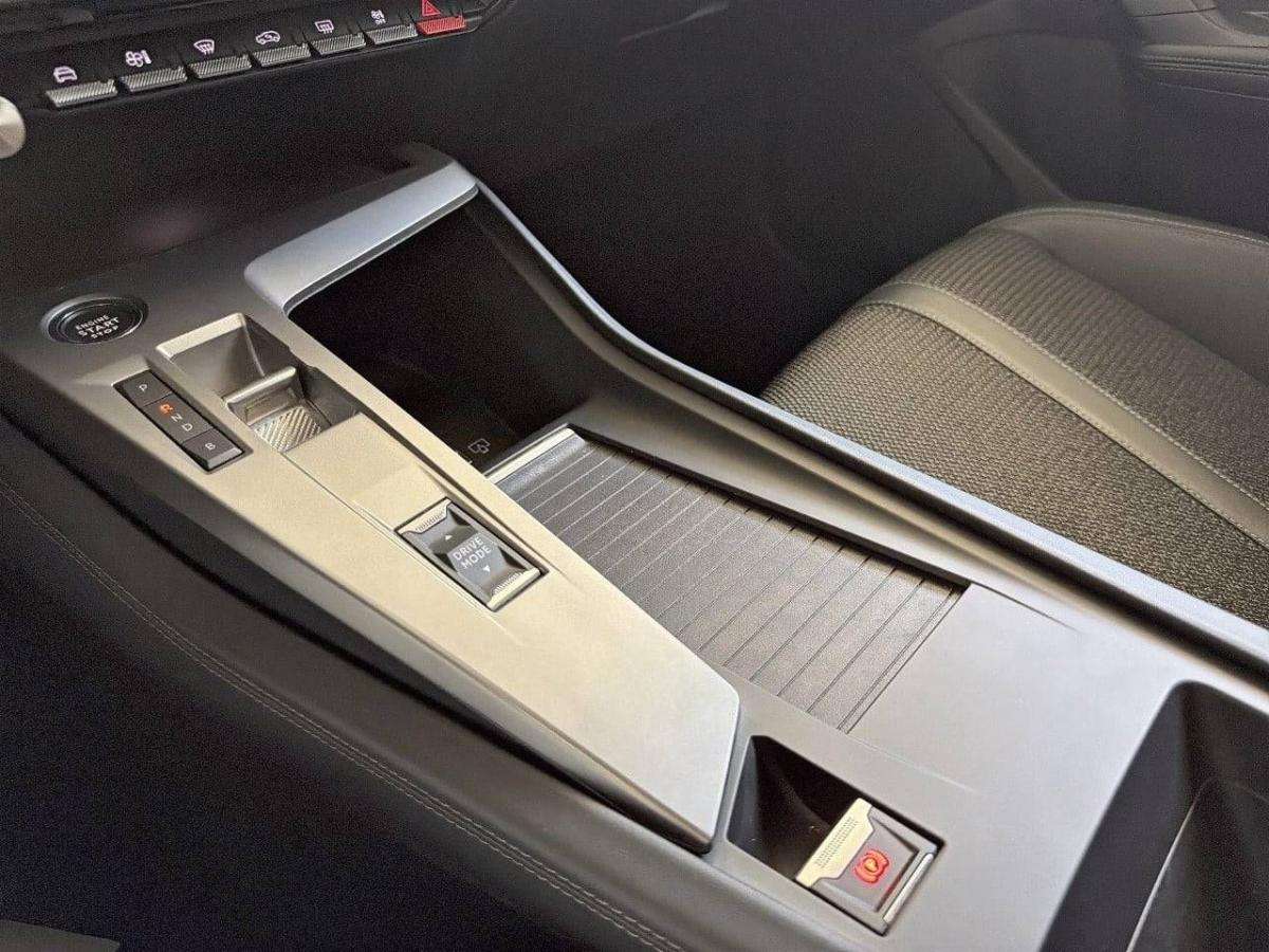 peugeot-308-2024-hibrido-a-gasolina-1598cc