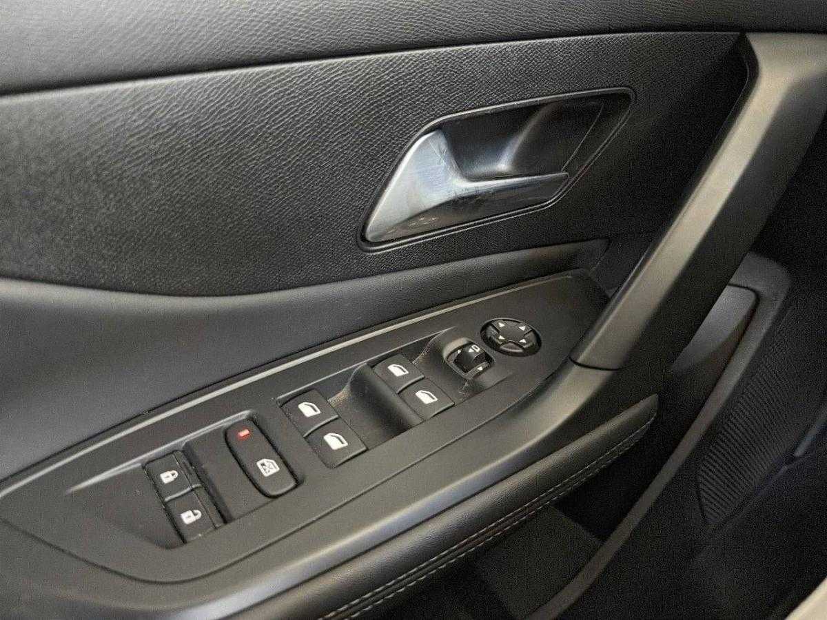 peugeot-308-2024-hibrido-a-gasolina-1598cc
