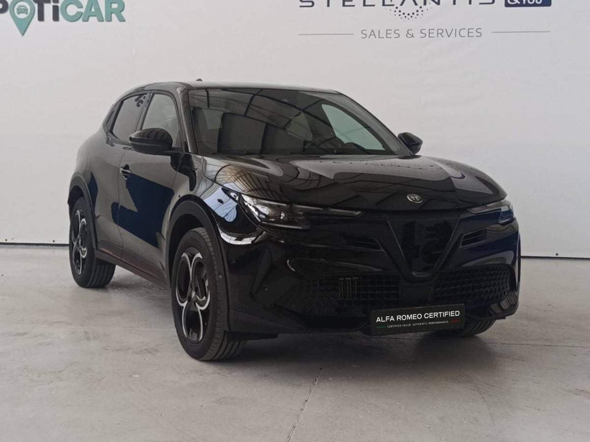 alfa-romeo-junior-2025-hibrido-a-gasolina-1199cc