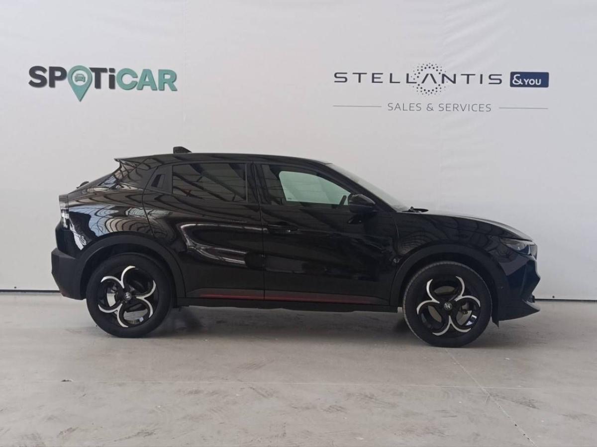 alfa-romeo-junior-2025-hibrido-a-gasolina-1199cc