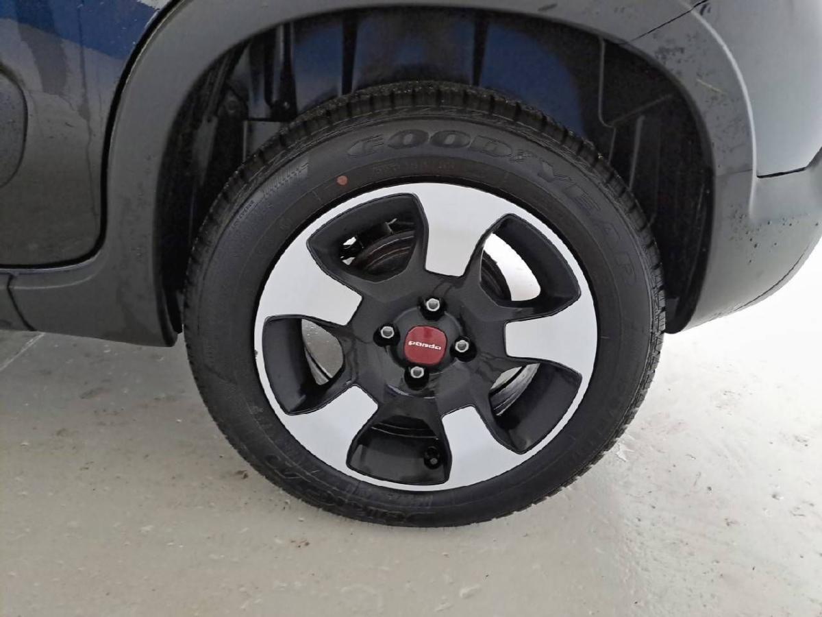 fiat-panda-2024-hibrido-a-gasolina-999cc