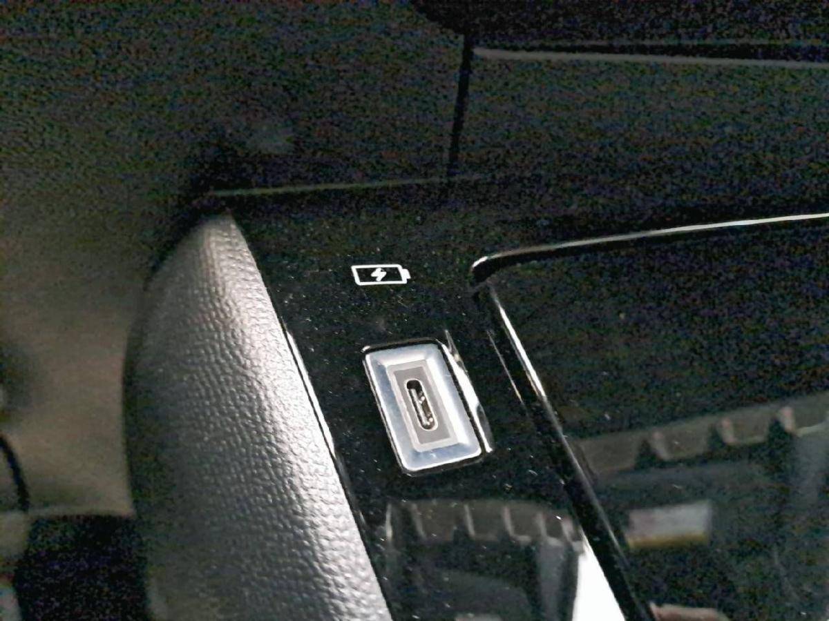 peugeot-2008-2025-hibrido-a-gasolina-1199cc