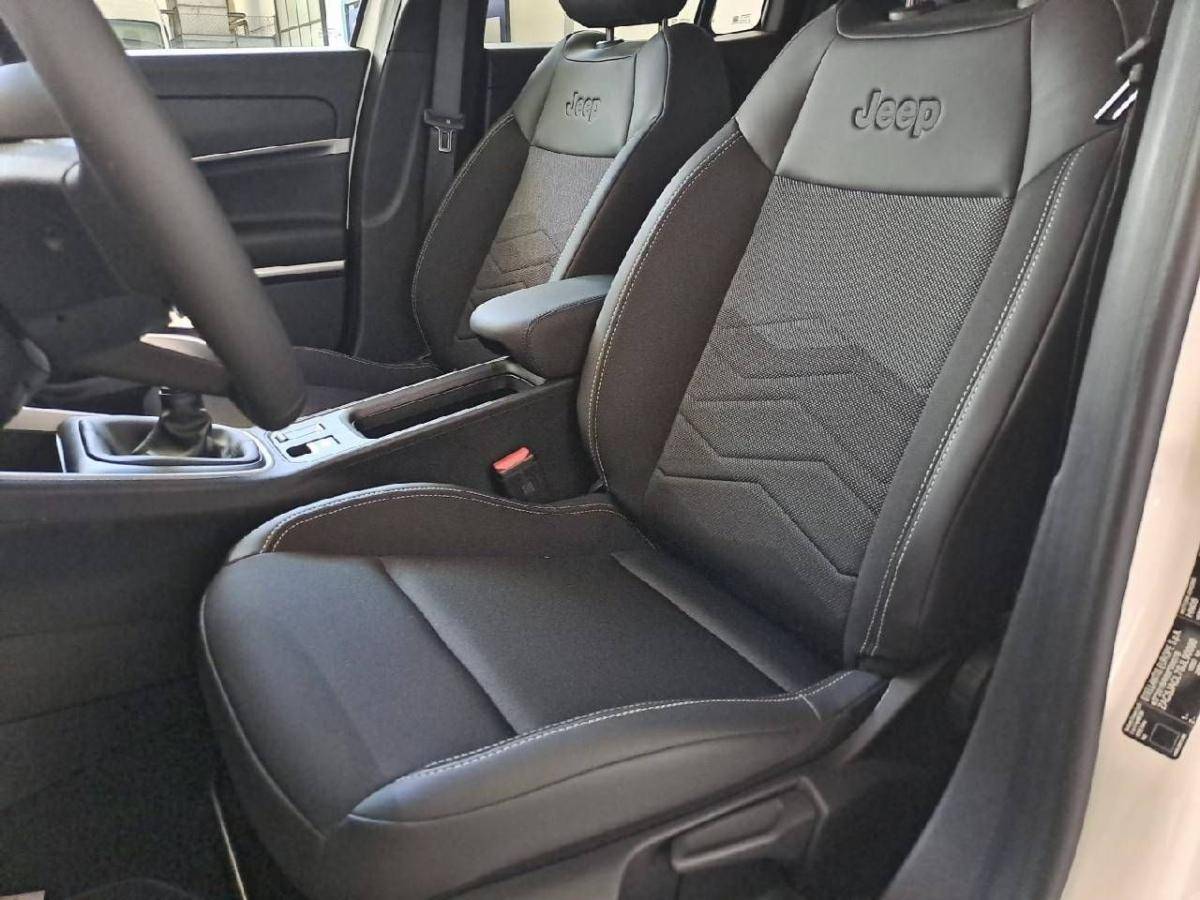 jeep-avenger-2025-gasolina-1199cc