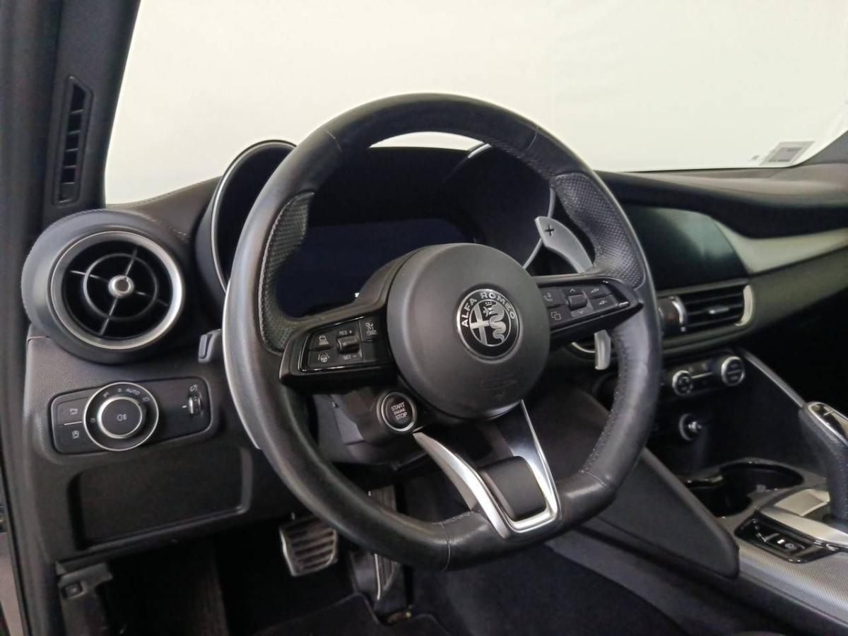 alfa-romeo-giulia-2025-diesel-2143cc