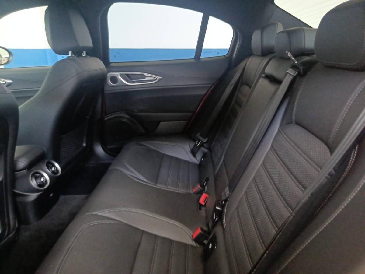 alfa-romeo-giulia-2024-diesel-2143cc