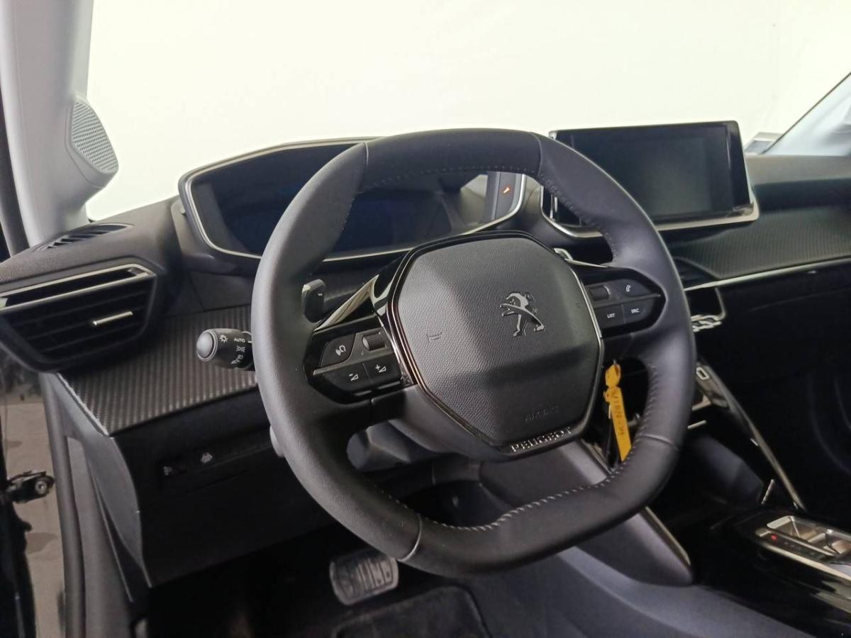 peugeot-208-2023-gasolina-1199cc