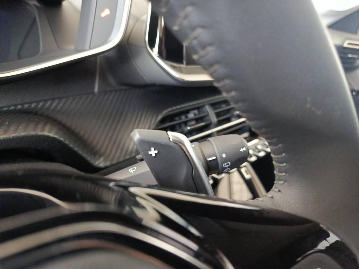 peugeot-208-2023-gasolina-1199cc