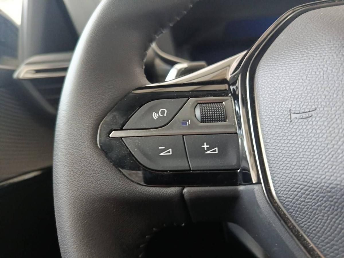 peugeot-208-2023-gasolina-1199cc