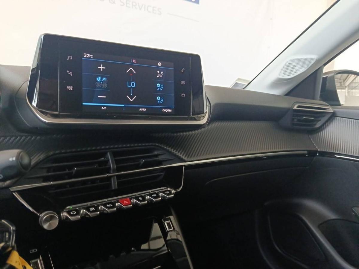 peugeot-208-2023-gasolina-1199cc
