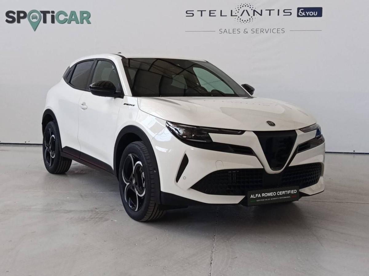 alfa-romeo-junior-2025-hibrido-a-gasolina-1199cc