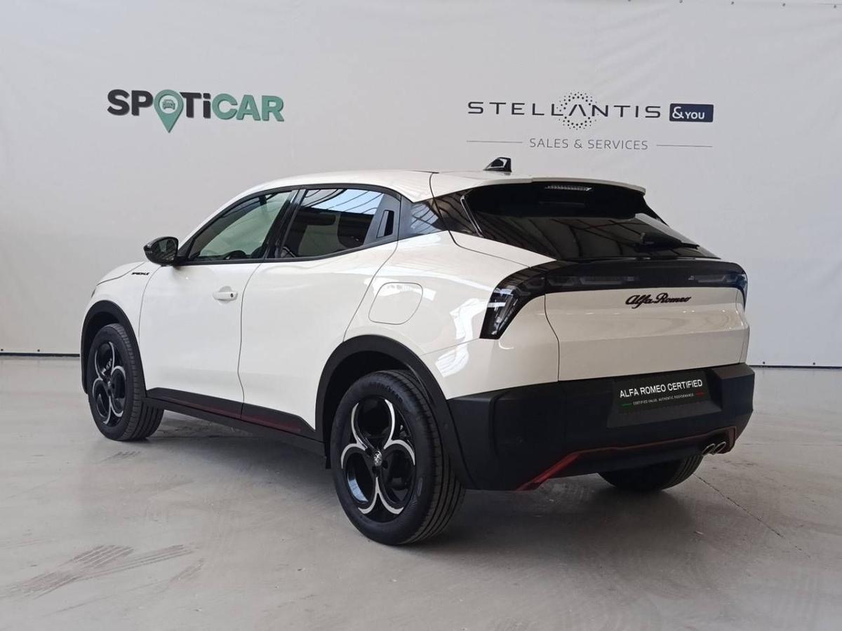 alfa-romeo-junior-2025-hibrido-a-gasolina-1199cc