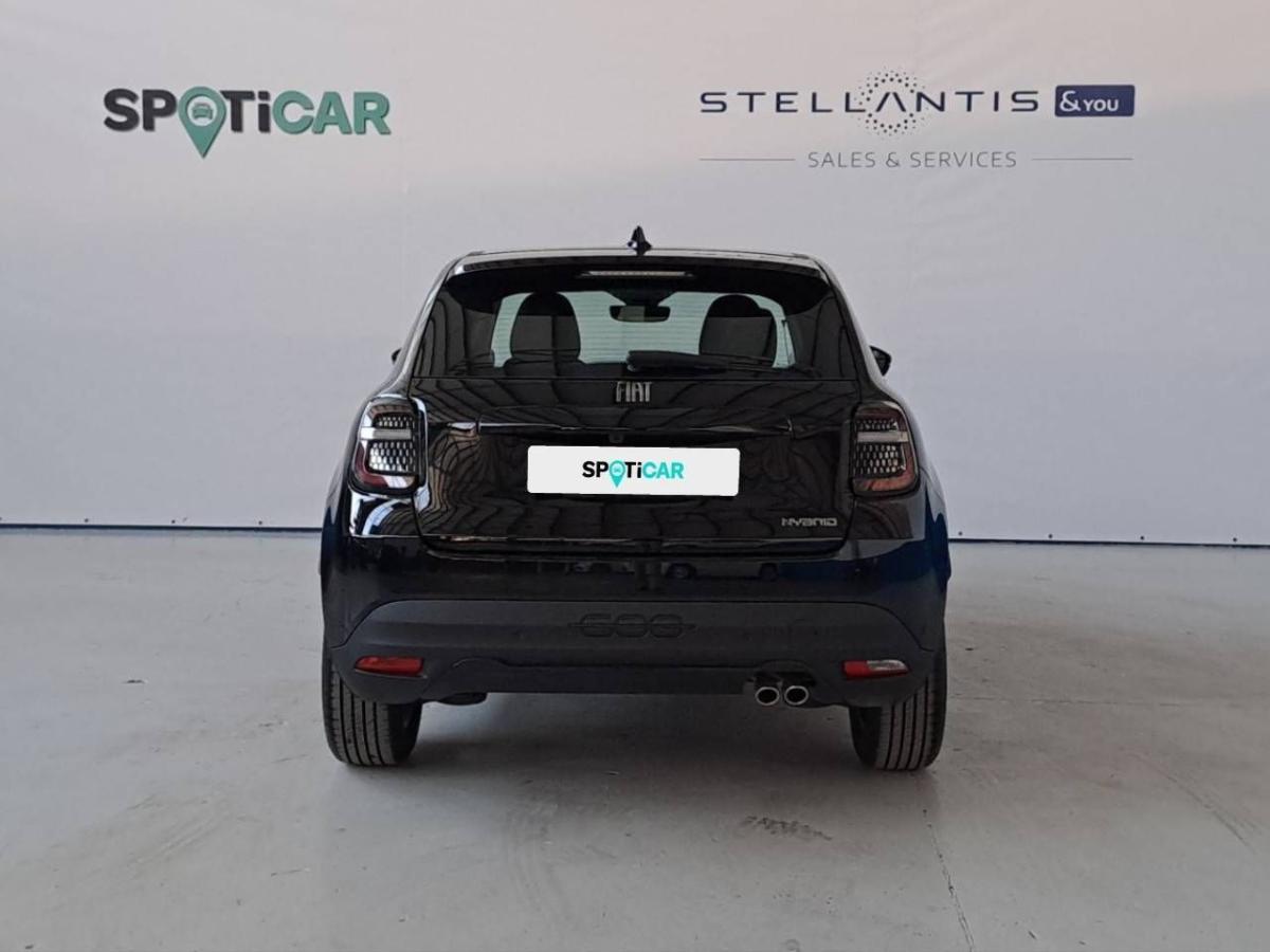 fiat-600-2025-hibrido-a-gasolina-1199cc