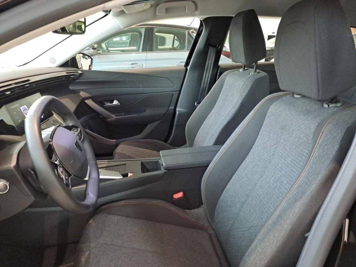 peugeot-308-2025-gasolina-1199cc