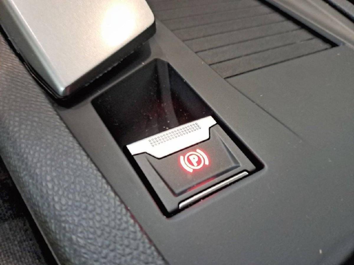 peugeot-308-2025-gasolina-1199cc