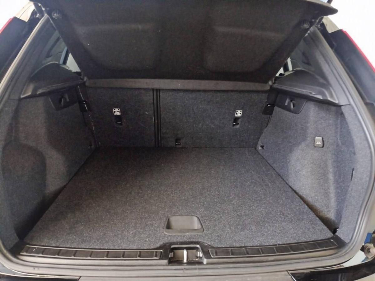 volvo-xc40-2021-gasolina-1477cc