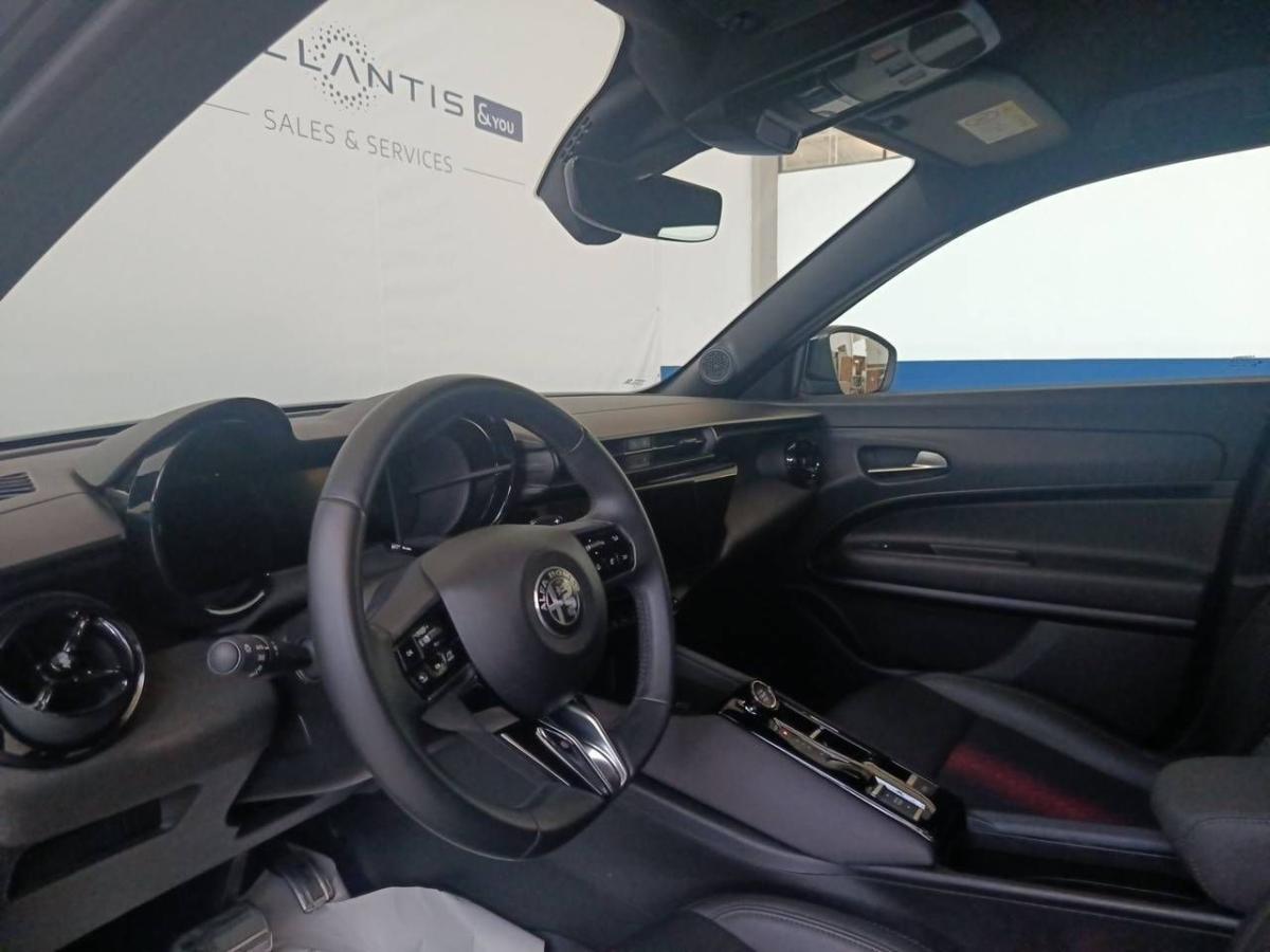 alfa-romeo-junior-2024-hibrido-a-gasolina-1199cc