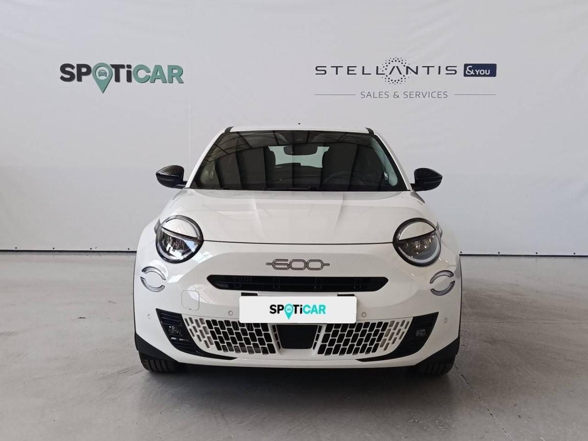 fiat-600-2025-hibrido-a-gasolina-1199cc