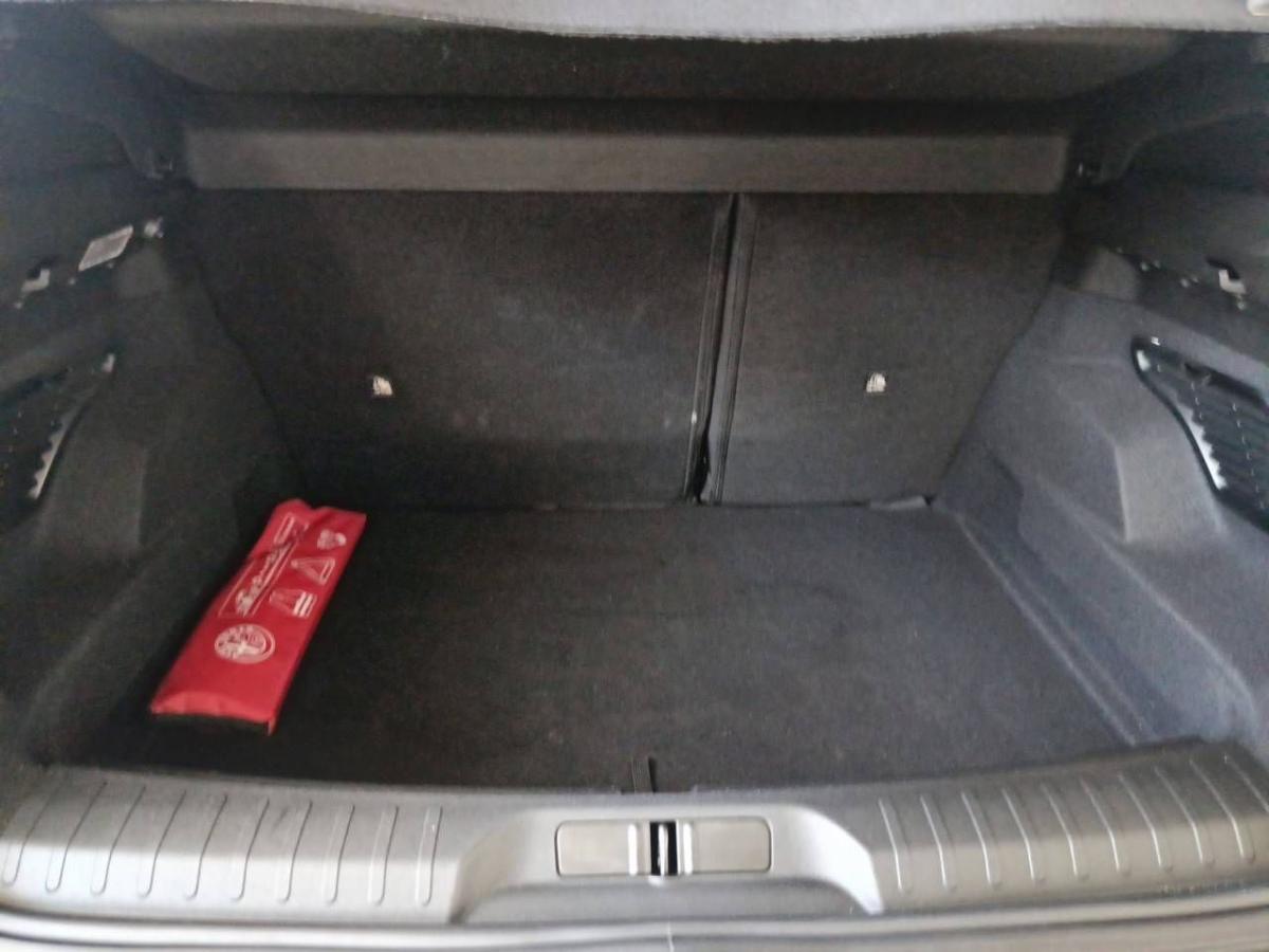 alfa-romeo-junior-2024-hibrido-a-gasolina-1199cc