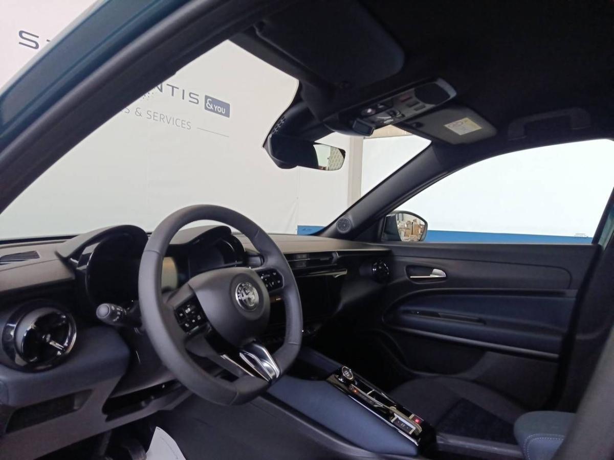 alfa-romeo-junior-2024-hibrido-a-gasolina-1199cc