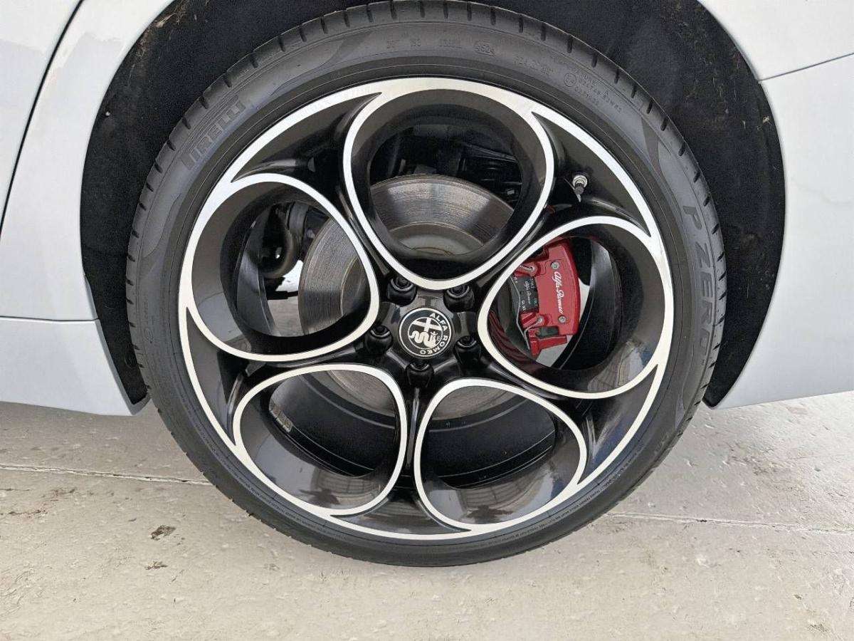 alfa-romeo-giulia-2025-gasolina-1995cc