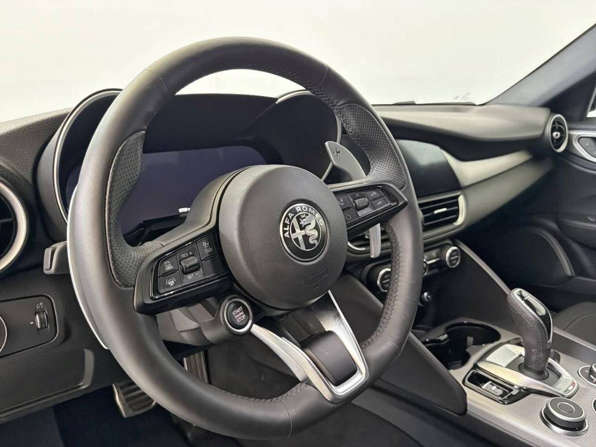 alfa-romeo-giulia-2025-gasolina-1995cc