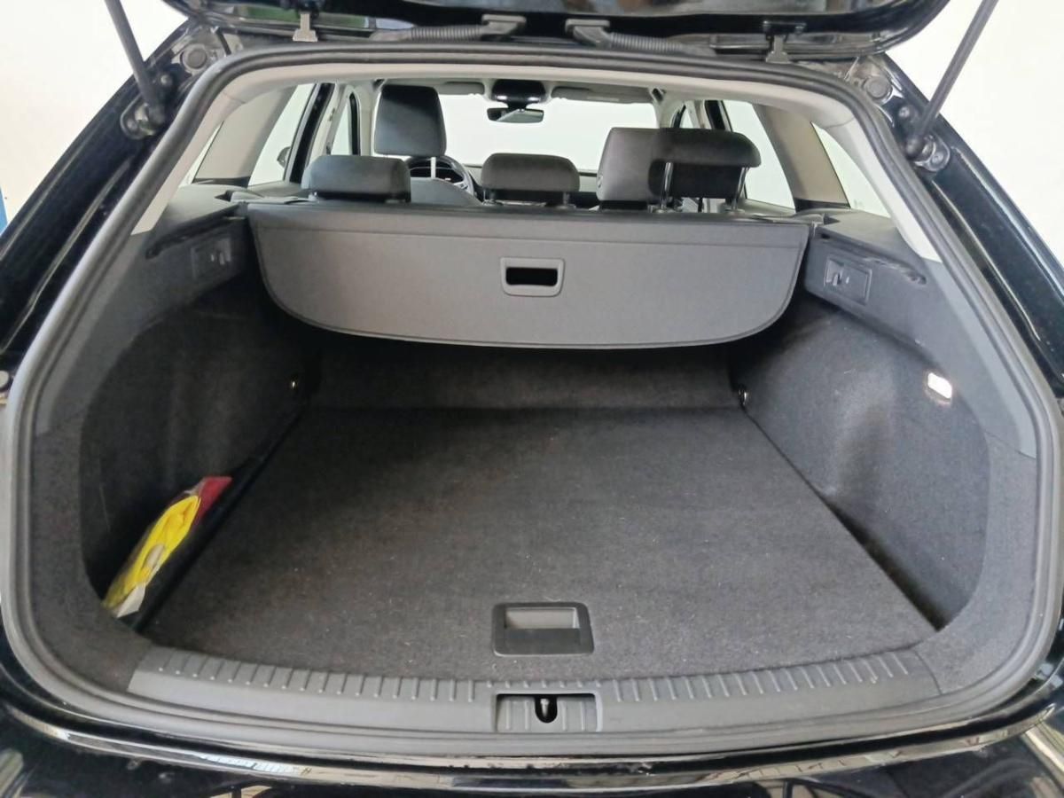 seat-leon-2024-diesel-1968cc