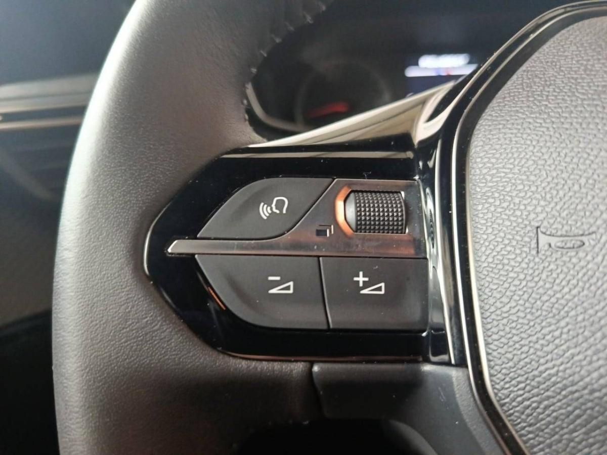 peugeot-2008-2025-gasolina-1199cc
