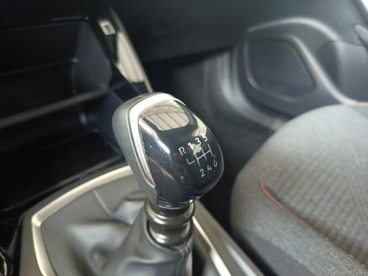 peugeot-2008-2025-gasolina-1199cc