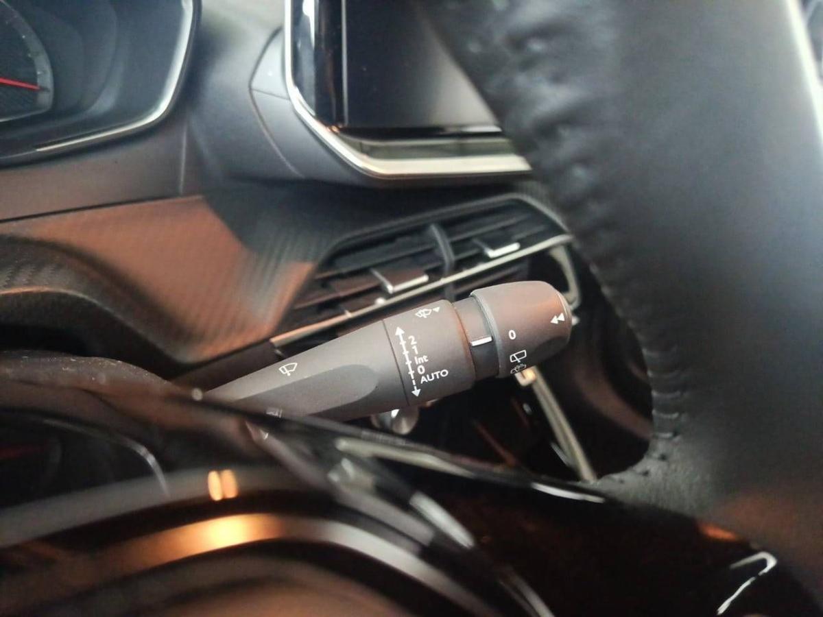 peugeot-2008-2025-gasolina-1199cc