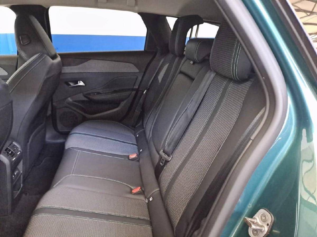 peugeot-308-2022-gasolina-1199cc