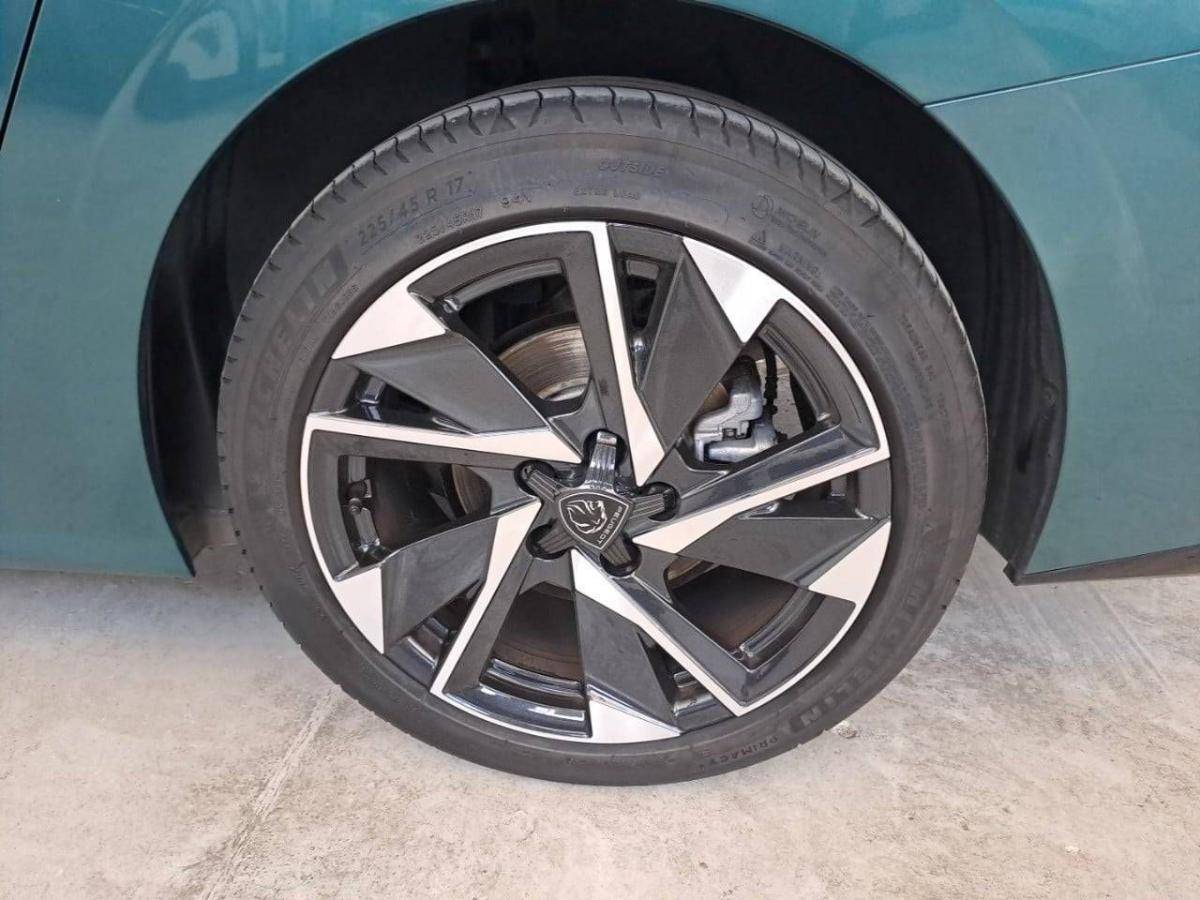 peugeot-308-2022-gasolina-1199cc