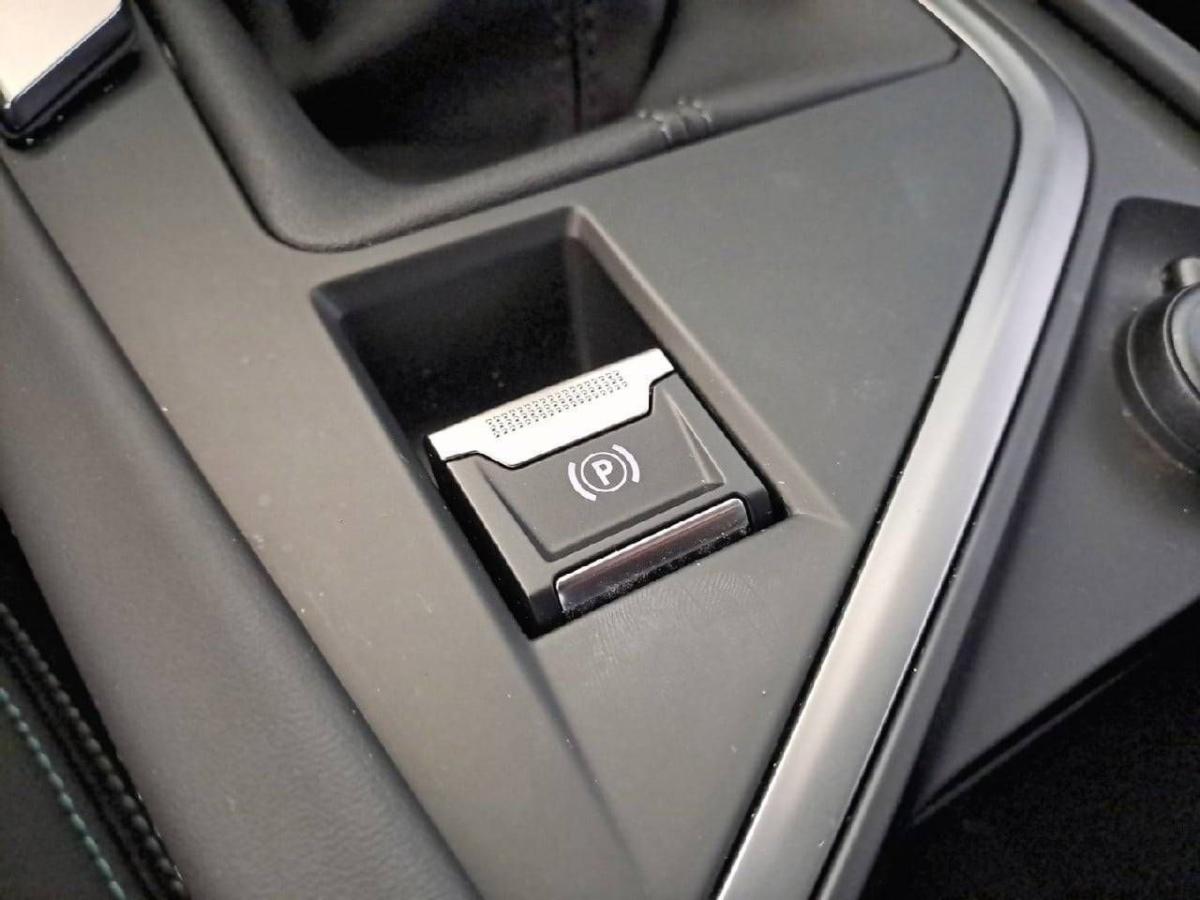 peugeot-308-2022-gasolina-1199cc