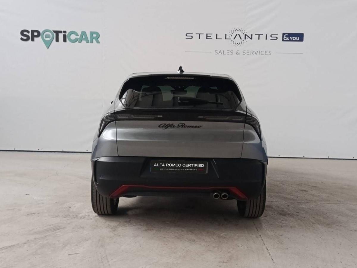 alfa-romeo-junior-2025-hibrido-a-gasolina-1199cc