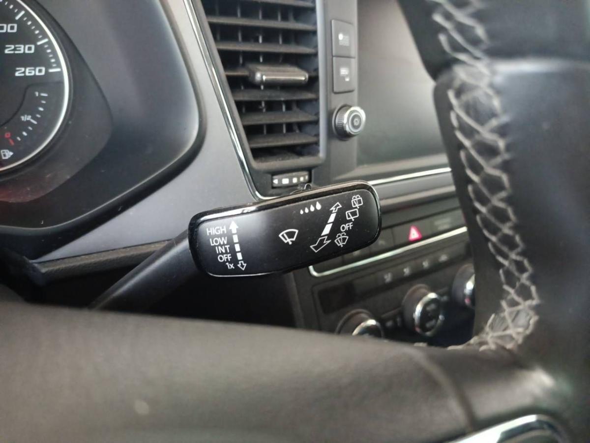 seat-leon-2020-diesel-1598cc
