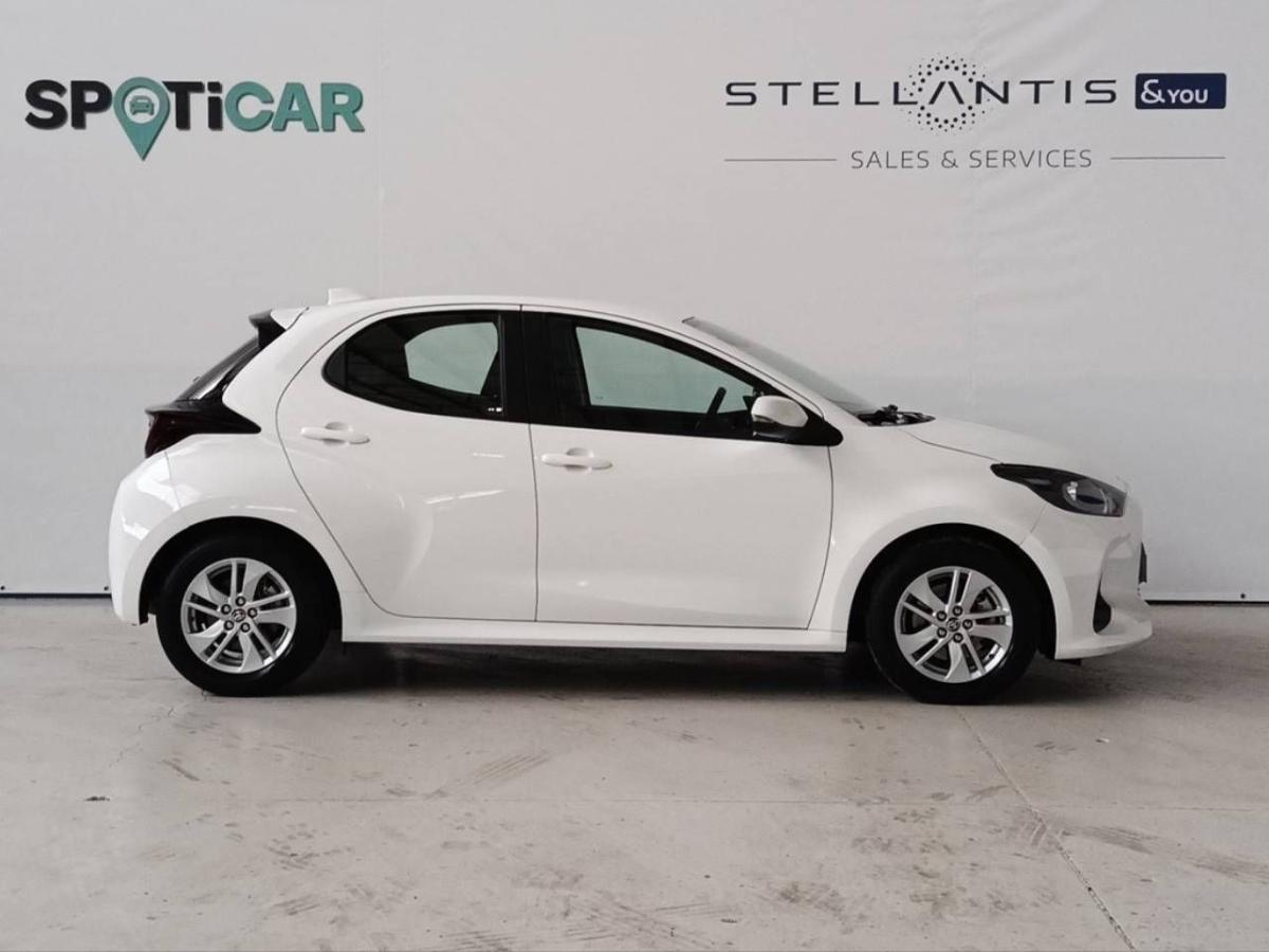 toyota-yaris-2021-hibrido-a-gasolina-1490cc