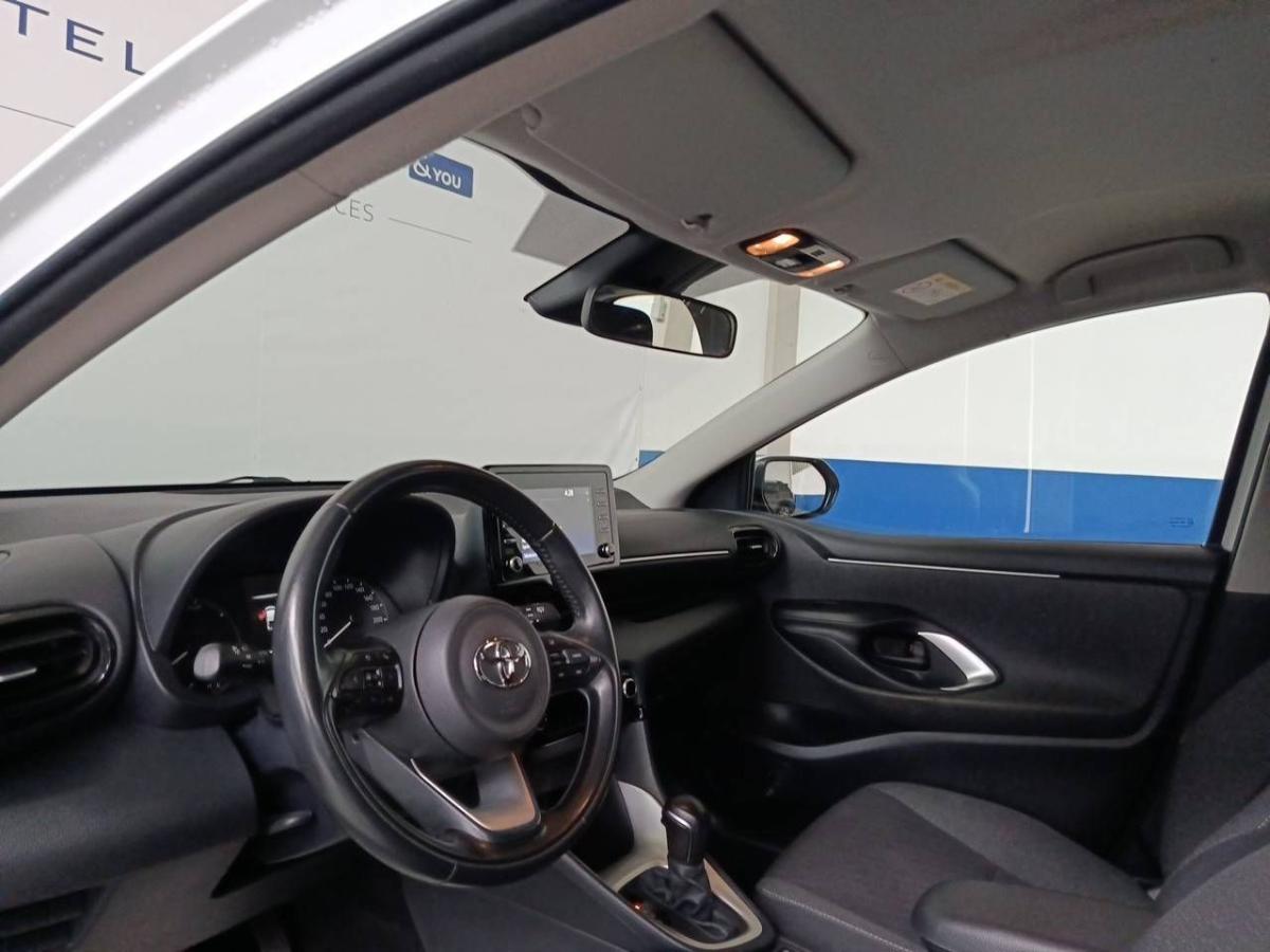 toyota-yaris-2021-hibrido-a-gasolina-1490cc