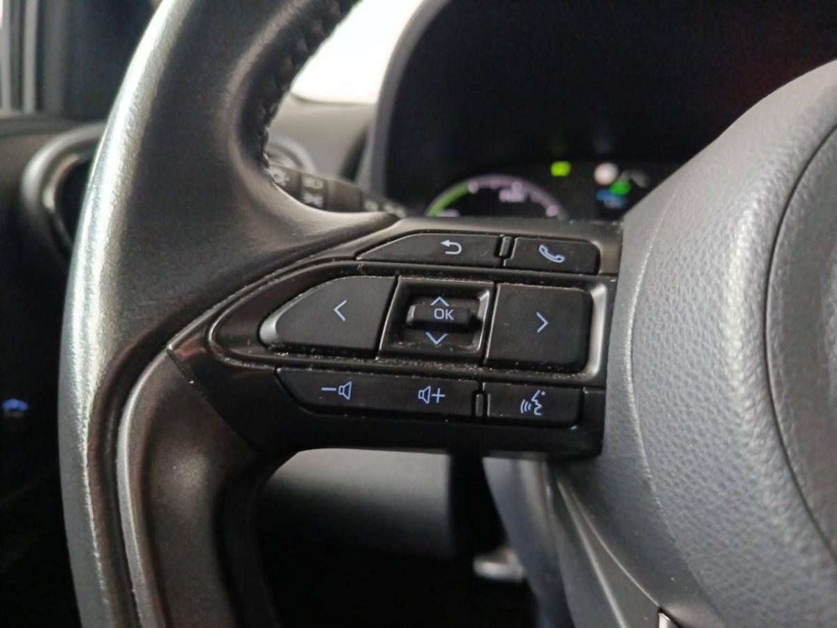 toyota-yaris-2021-hibrido-a-gasolina-1490cc