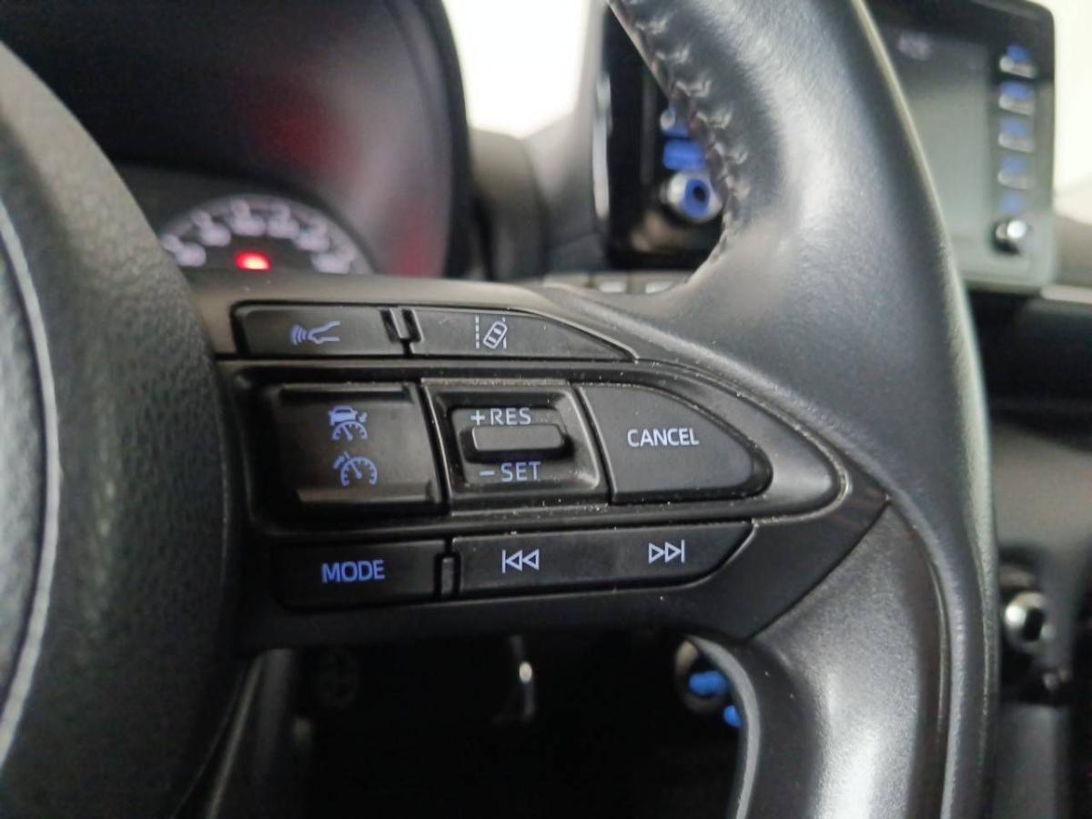 toyota-yaris-2021-hibrido-a-gasolina-1490cc