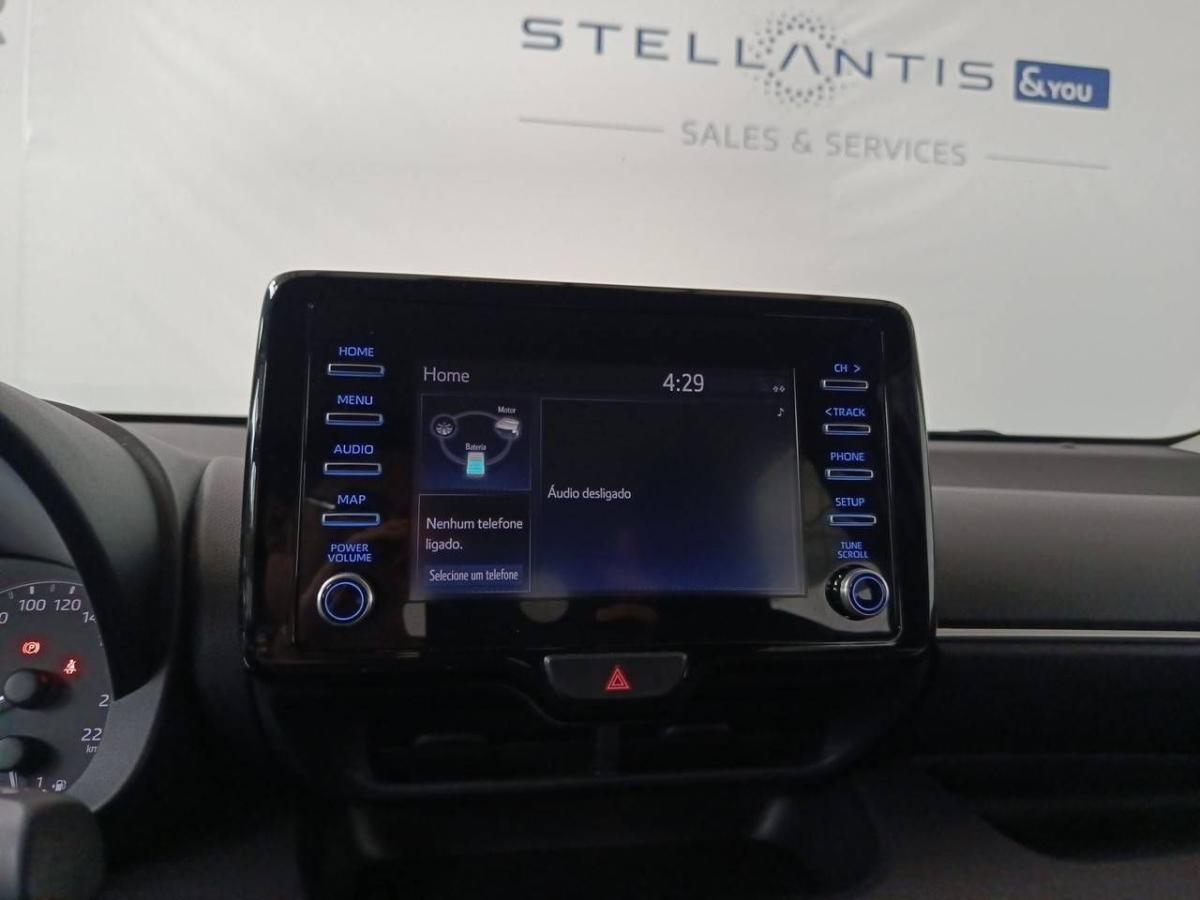 toyota-yaris-2021-hibrido-a-gasolina-1490cc