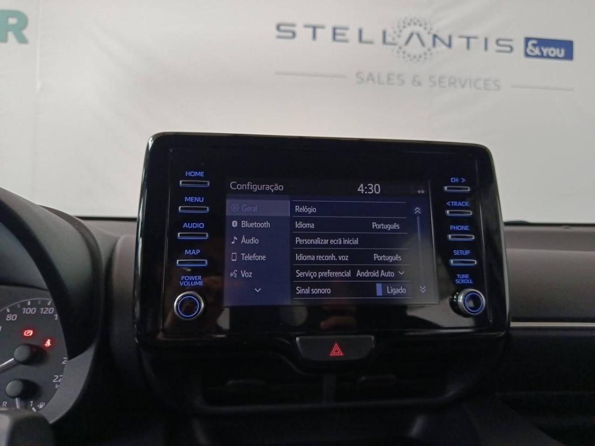 toyota-yaris-2021-hibrido-a-gasolina-1490cc