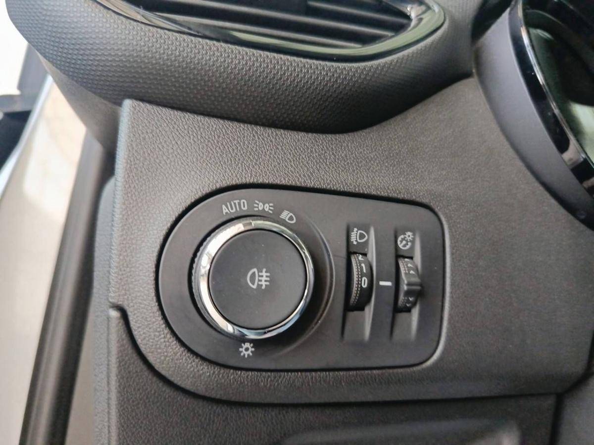 opel-crossland-2022-diesel-1499cc