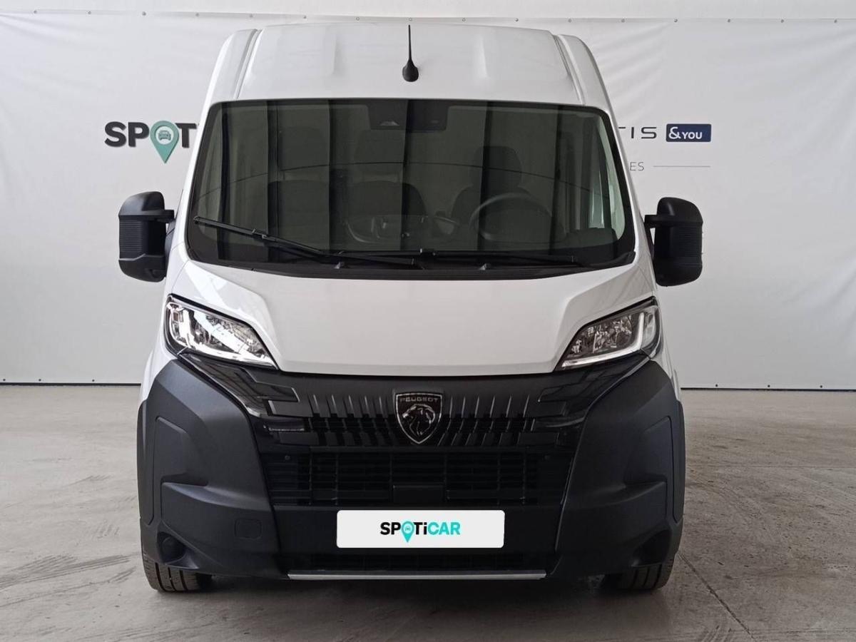 peugeot-boxer-2025-diesel-2184cc