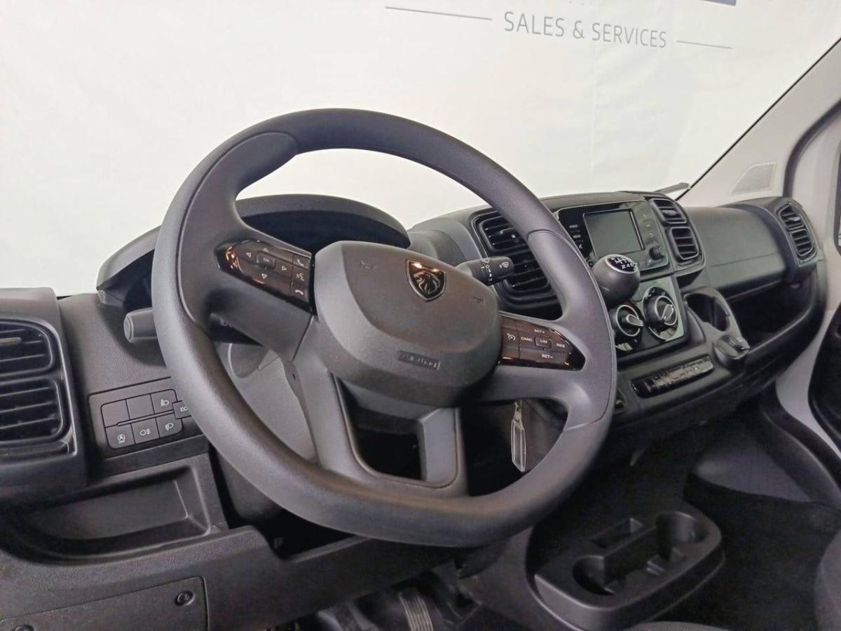 peugeot-boxer-2025-diesel-2184cc