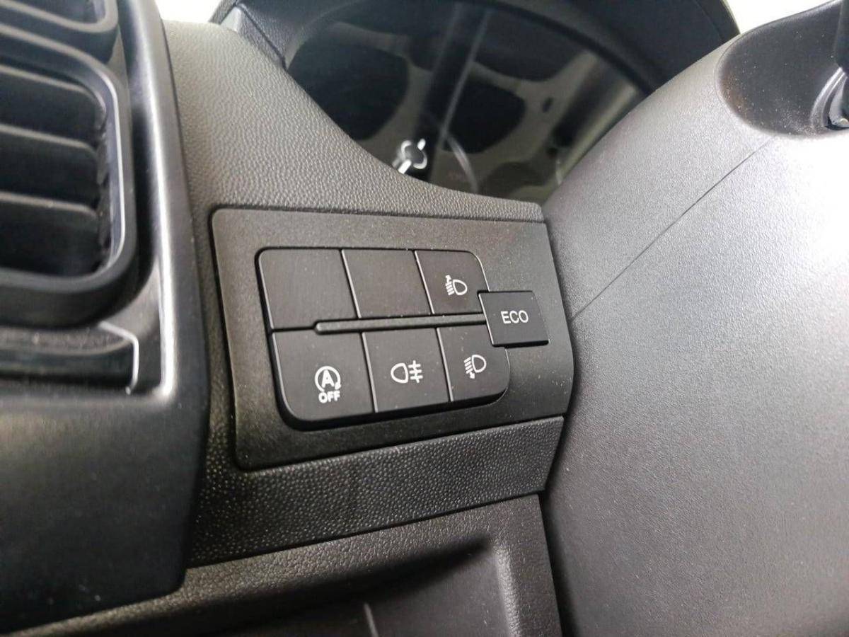 peugeot-boxer-2025-diesel-2184cc