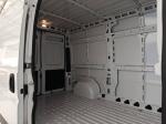 peugeot-boxer-2025-diesel-2184cc