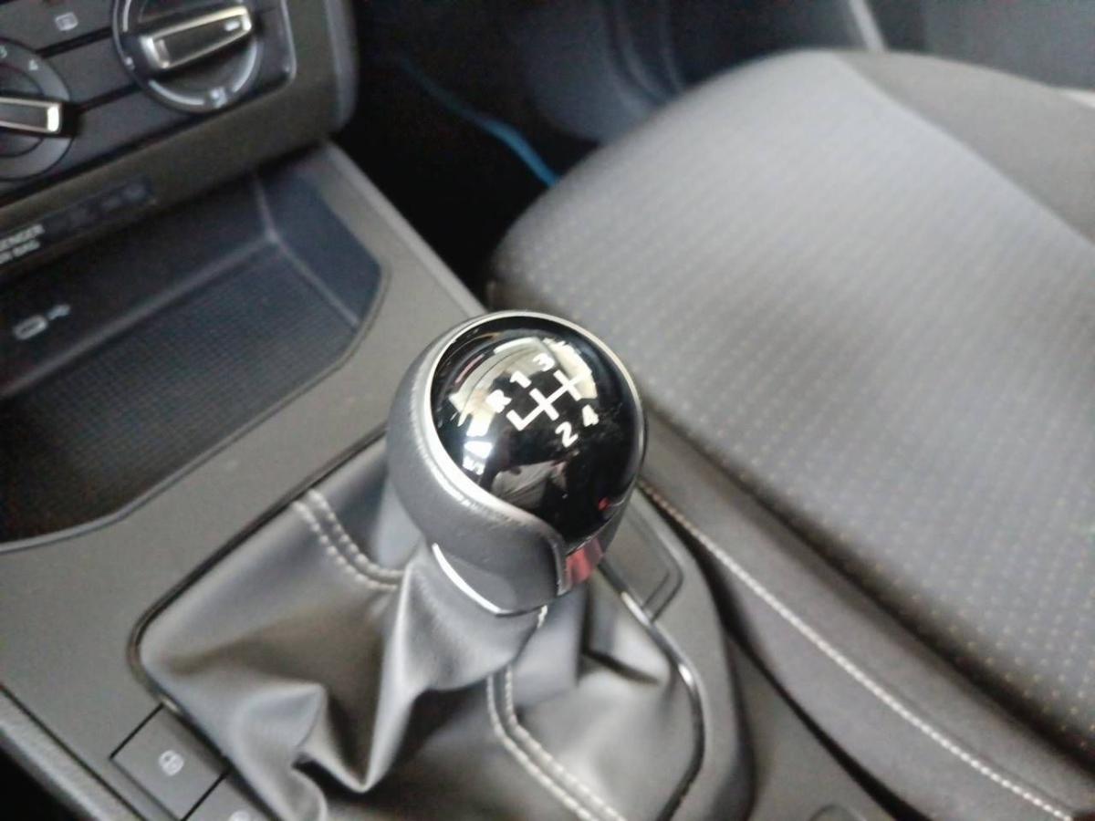 seat-ibiza-2023-gasolina-999cc