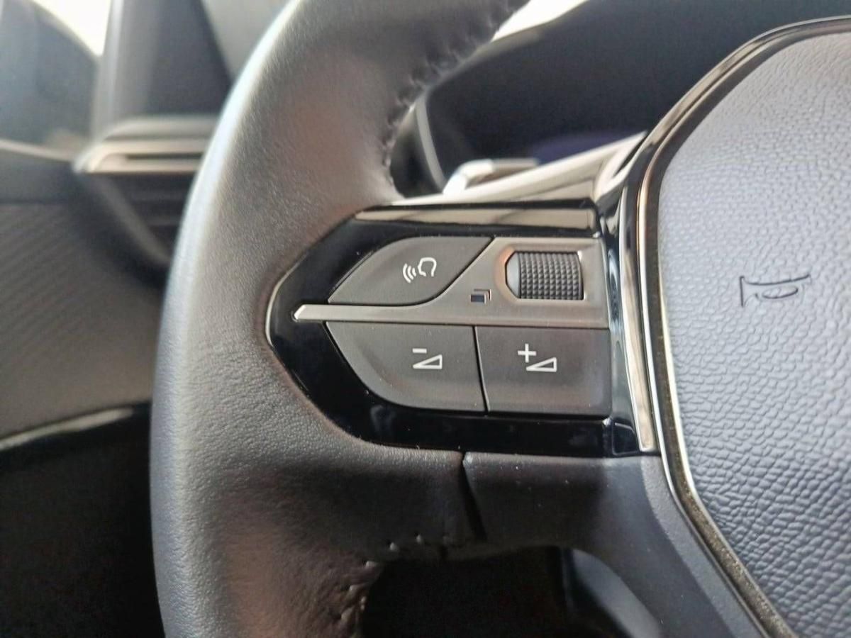 peugeot-208-2025-gasolina-1199cc